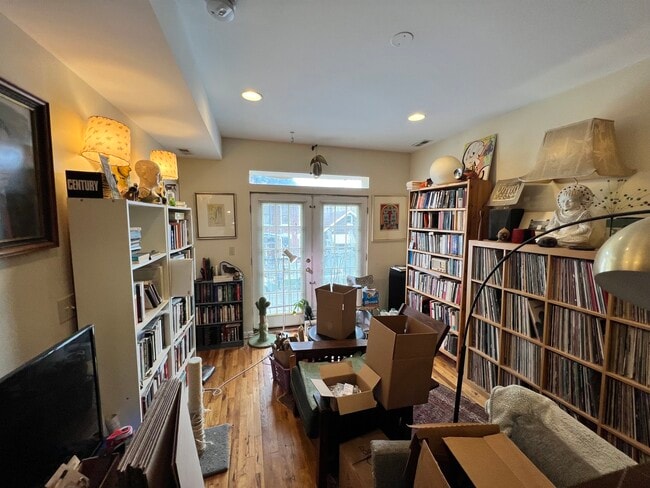 3219 S Lituanica Ave in Chicago, IL - Building Photo - Building Photo