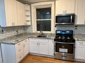 6134 N Campbell Ave, Unit 3 in Chicago, IL - Building Photo