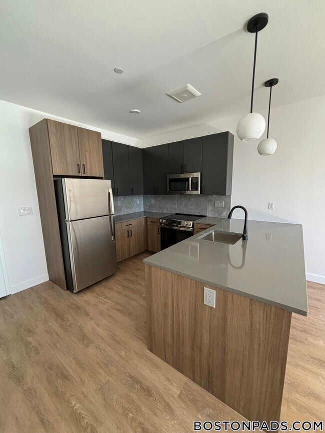 199 Gardner St in Boston, MA - Building Photo - Building Photo