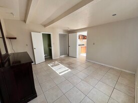 1219 El Camino Rd, Unit Apartment in Lakeland, FL - Building Photo