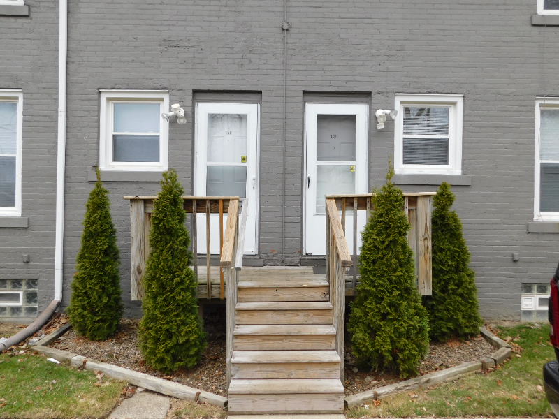 152 Pingree Ave in Pontiac, MI - Building Photo