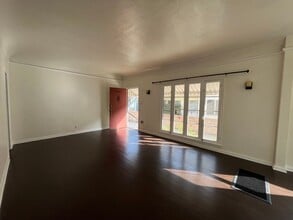 1861 Kelton Ave in Los Angeles, CA - Building Photo - Building Photo