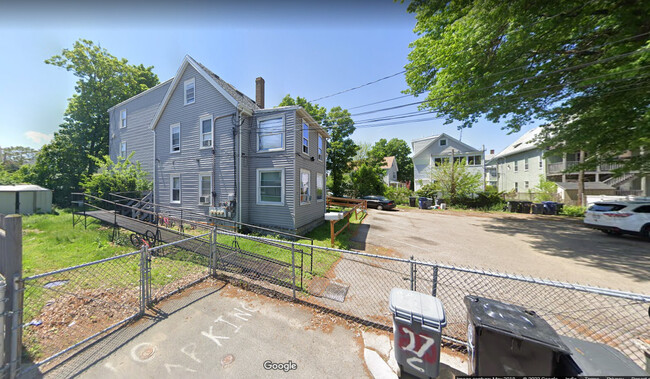 27 Kelley Ct, Unit 3