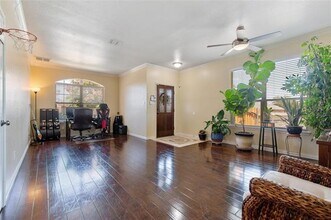 1003 Stonebrook Dr in Grand Prairie, TX - Building Photo - Building Photo