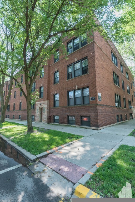 2253 W Argyle St in Chicago, IL - Building Photo - Building Photo