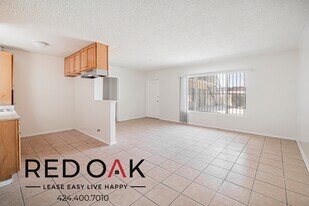 3015 N Santa Fe Ave in Lynwood, CA - Building Photo