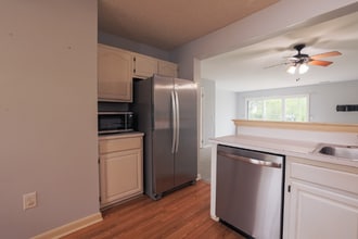 124 Brent Ct in West Deptford, NJ - Building Photo - Building Photo