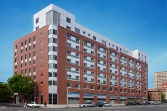 Atlantic Terrace in Brooklyn, NY - Foto de edificio - Building Photo