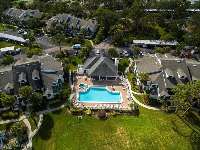 60 Emerald Woods Dr