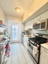 180 Hillside St, Unit 1 in Boston, MA - Foto de edificio - Building Photo