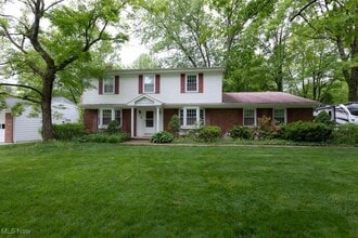 5940 Hansom Dr in Solon, OH - Building Photo - Building Photo