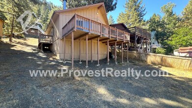 2068 Mojave Dr in Wrightwood, CA - Building Photo - Building Photo