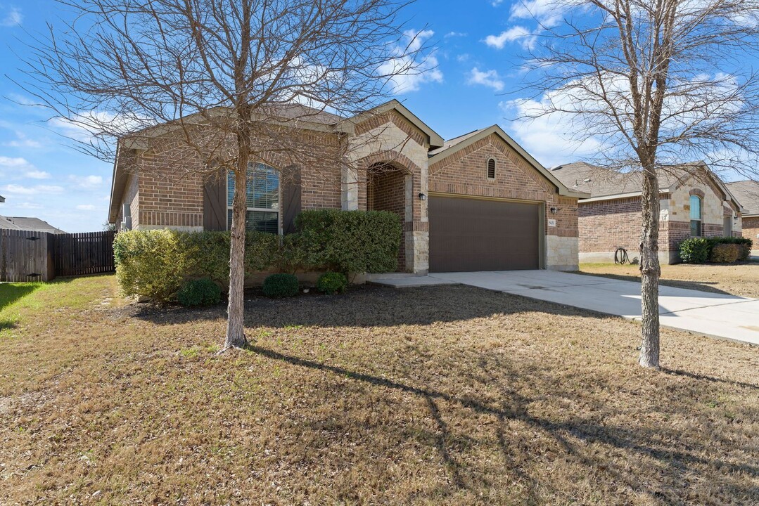 5631 Meadow Sky in New Braunfels, TX - Building Photo