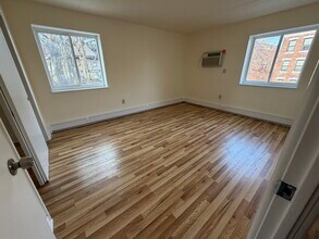 116 Sutherland Rd, Unit 1 in Boston, MA - Foto de edificio - Building Photo