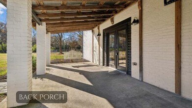3169 Earhart Rd in Hermitage, TN - Foto de edificio - Building Photo