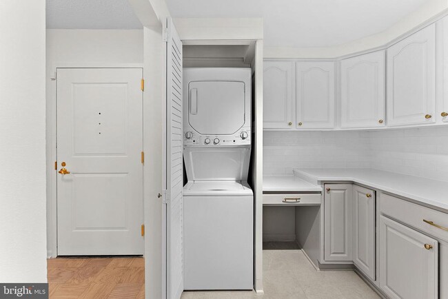 4601 N Park Ave in Chevy Chase, MD - Building Photo - Building Photo