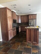 203 Hi Cir W in Horseshoe Bay, TX - Building Photo - Building Photo