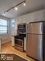 2335 N Rockwell St, Unit 1A in Chicago, IL - Building Photo - Building Photo