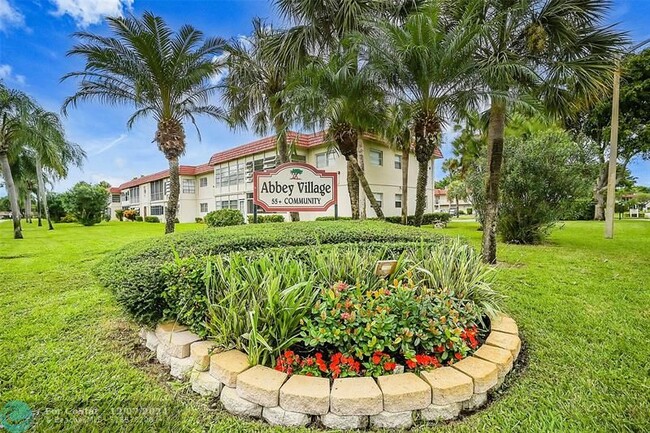 3 Abbey Ln in Delray Beach, FL - Building Photo - Building Photo