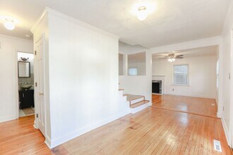 348 Wrexham Ct in Hampton, VA - Building Photo - Building Photo