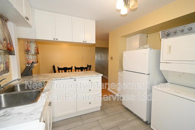 41 Moore St in Kitimat, BC - Building Photo