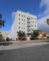 757 S Berendo St in Los Angeles, CA - Building Photo