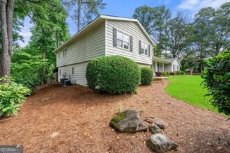 4131 Summit Dr in Marietta, GA - Building Photo - Building Photo