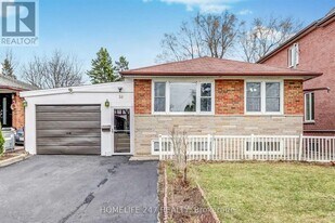 50 Panmure Crescent in Toronto, ON - Building Photo
