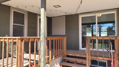 2027 2nd Ave, Unit A in Rapid City, SD - Foto de edificio - Building Photo