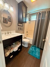 6052 Wintergreen Dr in Huntington Beach, CA - Building Photo - Building Photo