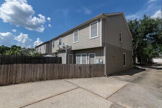 29723 Sullivan Oaks Dr in Spring, TX - Building Photo - Building Photo