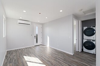 6730 Thomson Ct in San Diego, CA - Building Photo - Building Photo