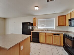 1632 E Ash Ave in Buckeye, AZ - Building Photo - Building Photo