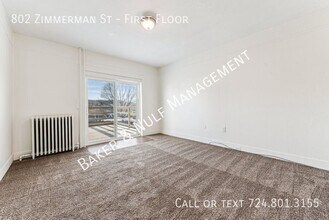 802 Zimmerman St in Jeannette, PA - Building Photo - Building Photo