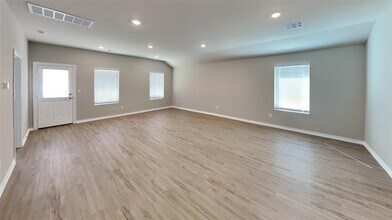 2904 Firefly Dr in Yukon, OK - Building Photo - Building Photo