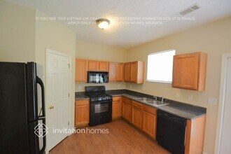 3924 Shenfield Dr in Union City, GA - Building Photo - Building Photo