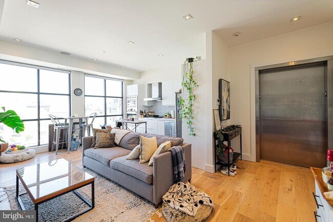 property at 240 N 2nd St