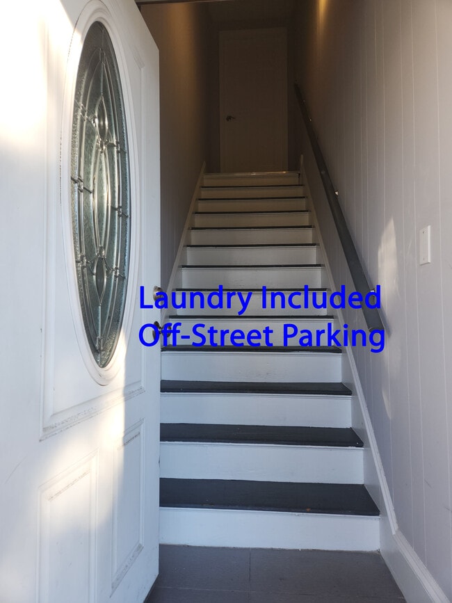 15 Tremont St, Unit 2 in Methuen, MA - Building Photo - Building Photo