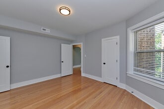 5439 N Campbell Ave in Chicago, IL - Building Photo - Building Photo