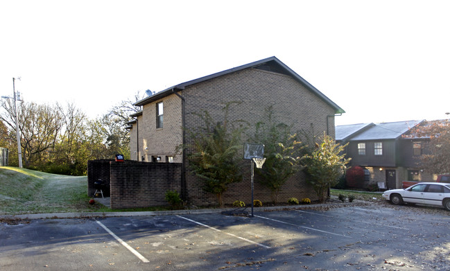 Beaver Creek Condominiums in Knoxville, TN - Building Photo - Building Photo