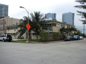 650 Lenox Ave in Miami Beach, FL - Foto de edificio - Building Photo