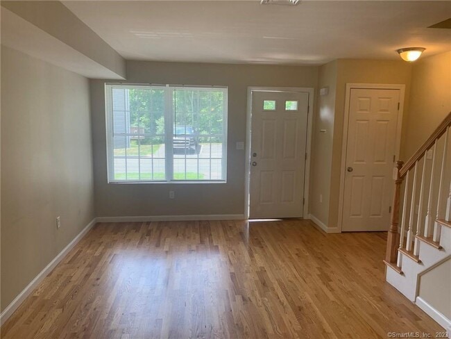 54 Tridell Dr in Southington, CT - Building Photo - Building Photo