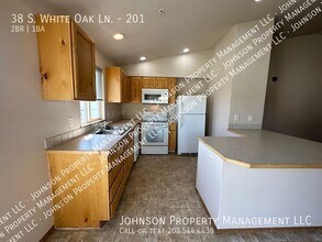 38 S White Oak Ln in Nampa, ID - Building Photo - Building Photo