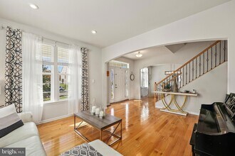 76 Penns Charter Ln in Stafford, VA - Building Photo - Building Photo