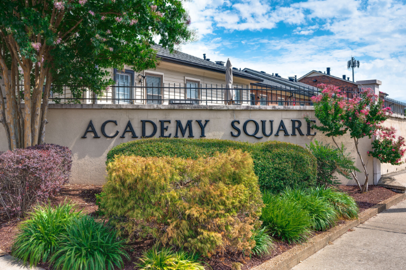 109 Academy Square in Nashville, TN - Building Photo