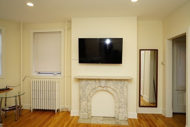 328 Washington St in Boston, MA - Building Photo - Building Photo