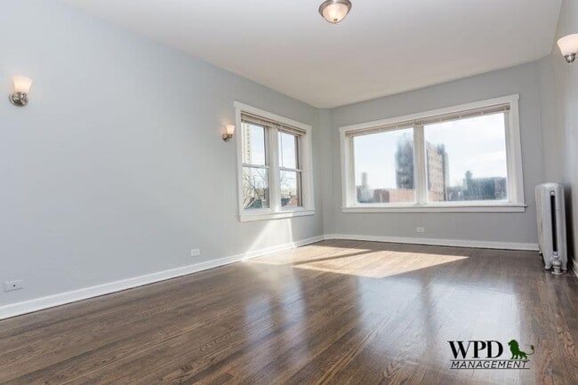 2226 E 68th St in Chicago, IL - Building Photo - Building Photo