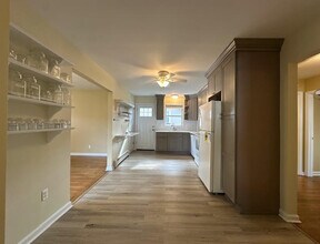 99 Morse Ave in Rutherford, NJ - Foto de edificio - Building Photo