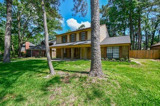 3934 Forest Village Dr in Houston, TX - Building Photo - Building Photo