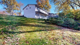 221 W Union St in Mount Gilead, OH - Building Photo